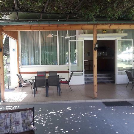 Nana Hotel 卡梅纳维洛拉 外观 照片